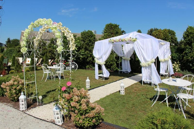 Restauracja Hotel Kassandra Września Extérieur photo