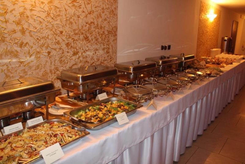 Restauracja Hotel Kassandra Września Extérieur photo