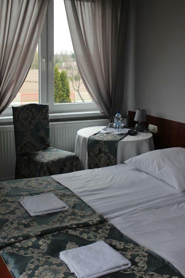 Restauracja Hotel Kassandra Września Extérieur photo