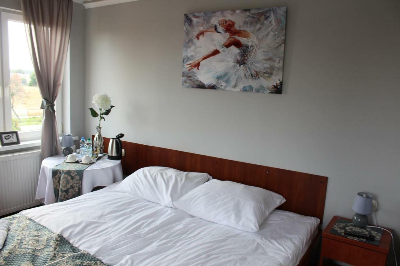 Restauracja Hotel Kassandra Września Extérieur photo