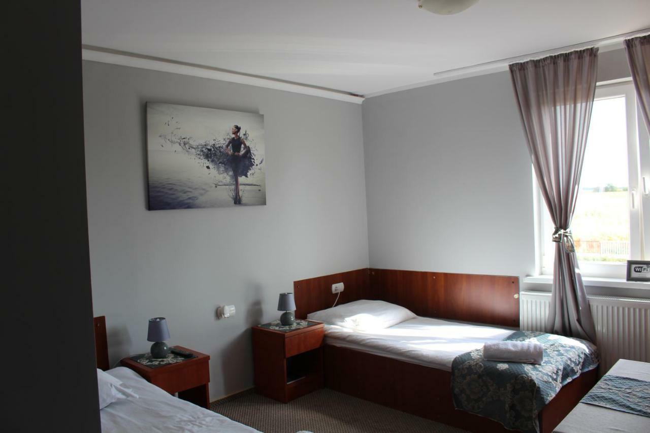 Restauracja Hotel Kassandra Września Extérieur photo