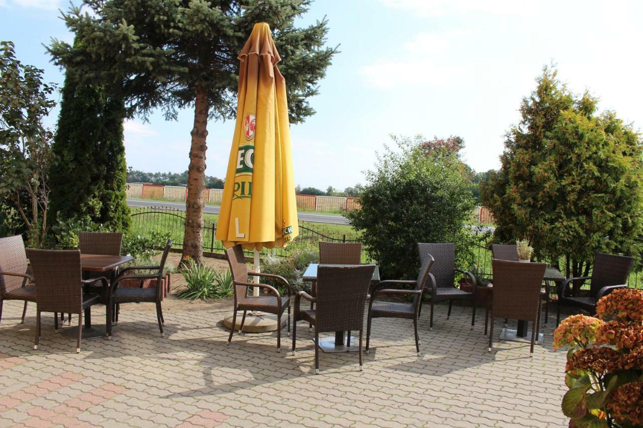 Restauracja Hotel Kassandra Września Extérieur photo