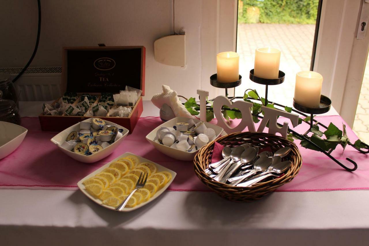Restauracja Hotel Kassandra Września Extérieur photo