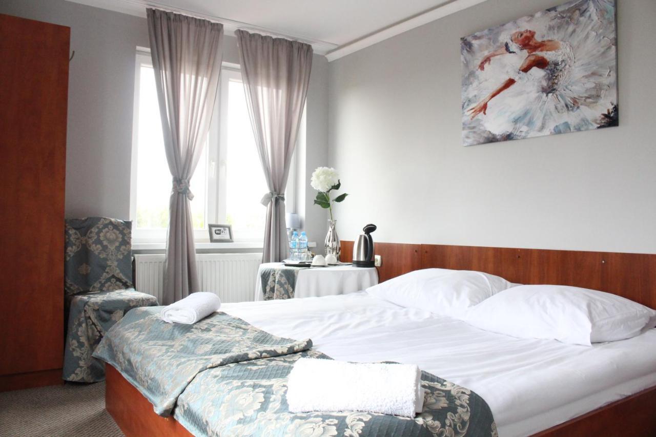 Restauracja Hotel Kassandra Września Extérieur photo