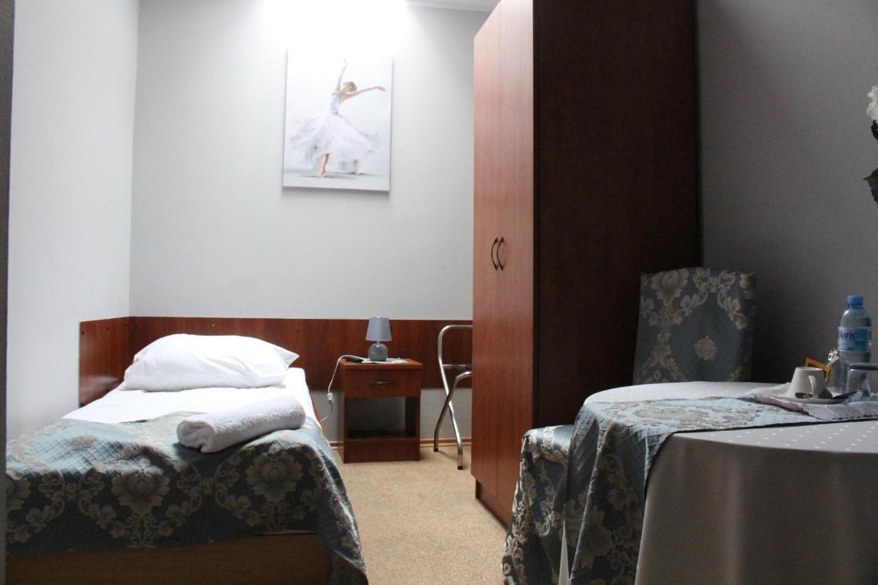 Restauracja Hotel Kassandra Września Extérieur photo